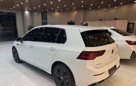 Volkswagen Golf VIII, 2022 год, 1 590 000 рублей, 6 фотография