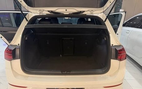 Volkswagen Golf VIII, 2022 год, 1 590 000 рублей, 8 фотография