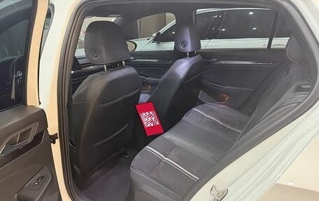 Volkswagen Golf VIII, 2022 год, 1 590 000 рублей, 13 фотография