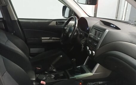 Subaru Forester, 2010 год, 1 000 000 рублей, 5 фотография