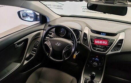 Hyundai Elantra V, 2015 год, 1 050 000 рублей, 25 фотография