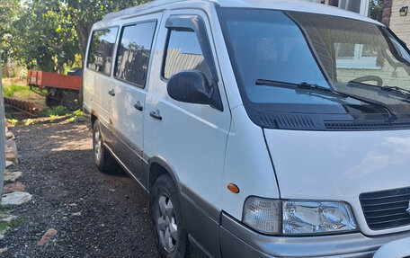 SsangYong Istana, 2002 год, 370 000 рублей, 2 фотография