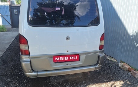 SsangYong Istana, 2002 год, 370 000 рублей, 4 фотография