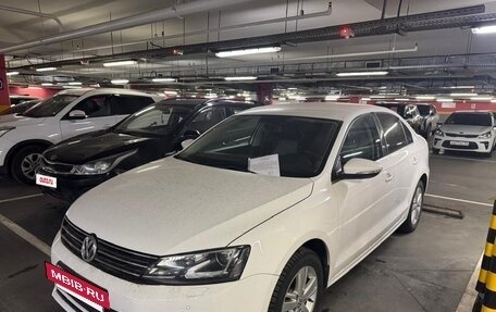 Volkswagen Jetta VI, 2015 год, 725 000 рублей, 8 фотография