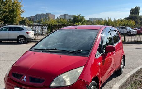 Mitsubishi Colt VI рестайлинг, 2003 год, 240 000 рублей, 2 фотография