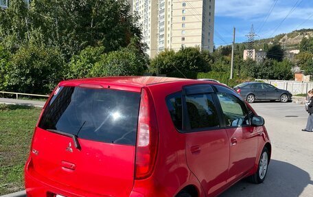 Mitsubishi Colt VI рестайлинг, 2003 год, 240 000 рублей, 4 фотография