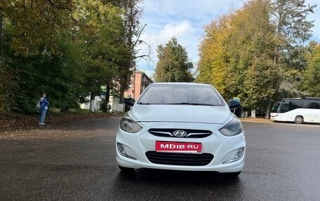 Hyundai Solaris II рестайлинг, 2013 год, 650 000 рублей, 2 фотография
