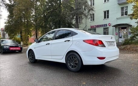 Hyundai Solaris II рестайлинг, 2013 год, 650 000 рублей, 7 фотография