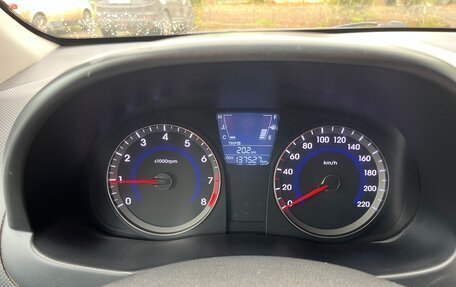 Hyundai Solaris II рестайлинг, 2013 год, 650 000 рублей, 18 фотография