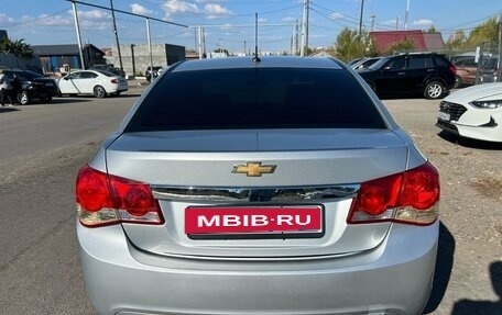 Chevrolet Cruze II, 2010 год, 730 000 рублей, 4 фотография