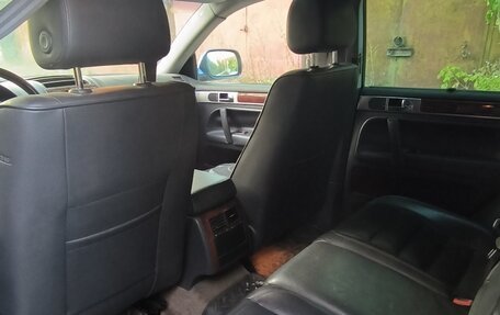 Volkswagen Touareg III, 2003 год, 400 000 рублей, 8 фотография