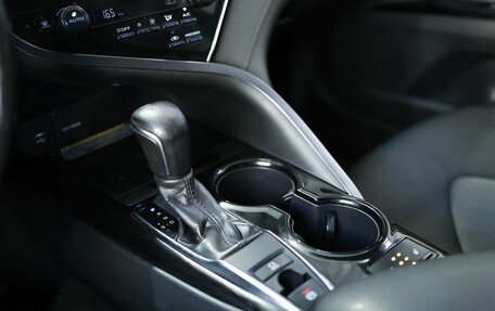 Toyota Camry, 2019 год, 2 099 000 рублей, 24 фотография