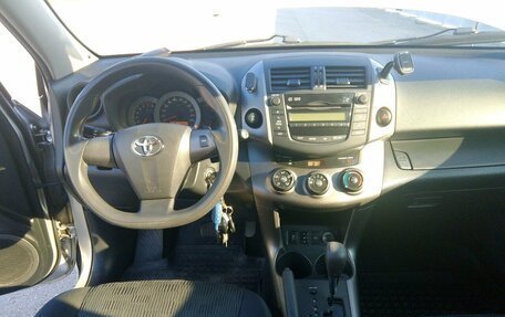 Toyota RAV4, 2011 год, 1 300 000 рублей, 5 фотография