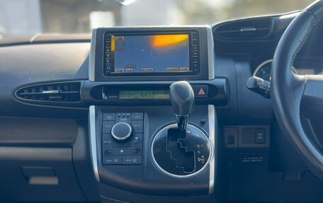 Toyota Wish II, 2010 год, 1 249 000 рублей, 21 фотография
