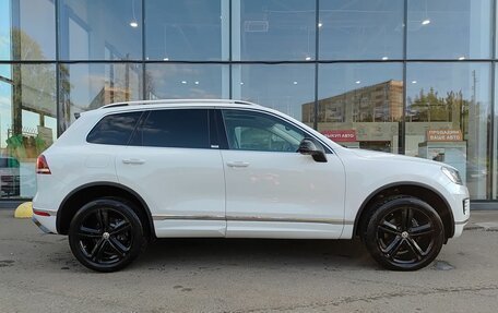 Volkswagen Touareg III, 2017 год, 3 790 000 рублей, 4 фотография