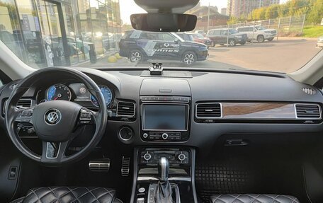 Volkswagen Touareg III, 2017 год, 3 790 000 рублей, 14 фотография
