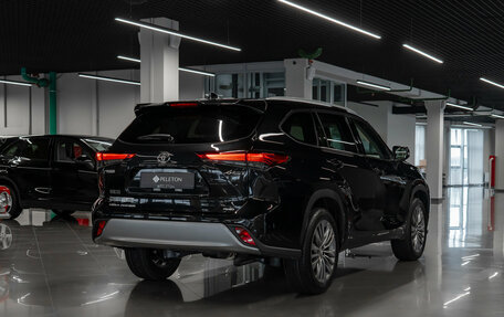 Toyota Highlander, 2026 год, 5 600 000 рублей, 4 фотография