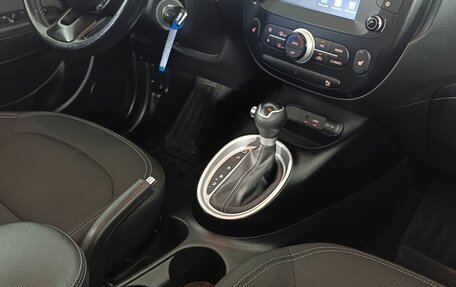 KIA Soul II рестайлинг, 2019 год, 1 690 000 рублей, 13 фотография