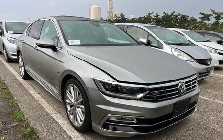 Volkswagen Passat B8 рестайлинг, 2015 год, 1 690 000 рублей, 2 фотография