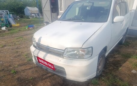 Nissan Cube II, 2000 год, 150 000 рублей, 2 фотография