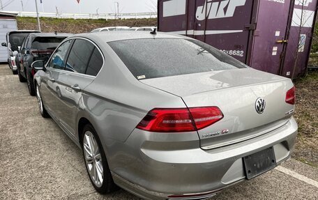 Volkswagen Passat B8 рестайлинг, 2015 год, 1 690 000 рублей, 5 фотография