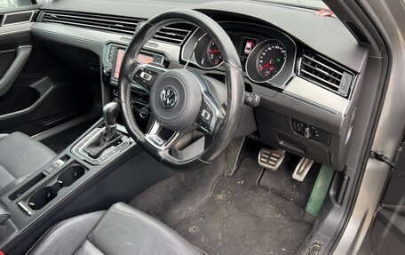 Volkswagen Passat B8 рестайлинг, 2015 год, 1 690 000 рублей, 13 фотография