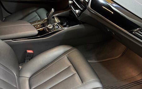 BMW 5 серия, 2018 год, 2 900 000 рублей, 6 фотография