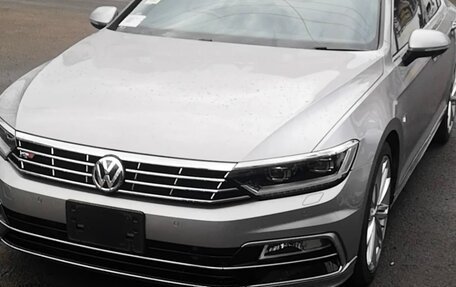 Volkswagen Passat B8 рестайлинг, 2015 год, 1 690 000 рублей, 24 фотография