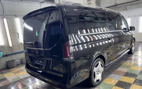 Mercedes-Benz V-Класс, 2026 год, 13 990 000 рублей, 2 фотография