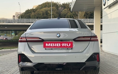 BMW 5 серия, 2025 год, 7 900 000 рублей, 6 фотография
