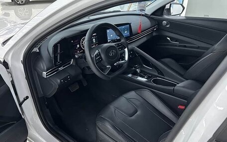 Hyundai Elantra, 2022 год, 1 440 000 рублей, 7 фотография