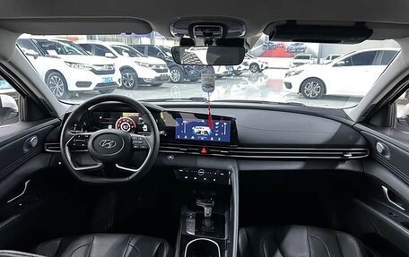 Hyundai Elantra, 2022 год, 1 440 000 рублей, 8 фотография