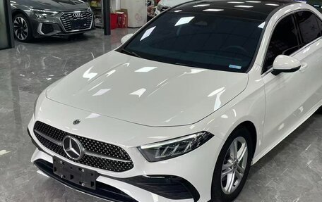 Mercedes-Benz A-Класс, 2023 год, 1 620 000 рублей, 2 фотография