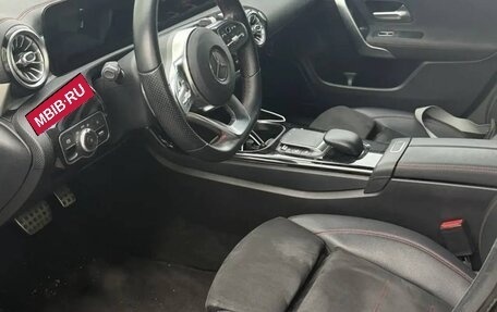 Mercedes-Benz CLA, 2020 год, 3 200 000 рублей, 4 фотография