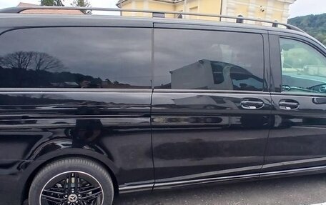 Mercedes-Benz V-Класс, 2026 год, 13 990 000 рублей, 2 фотография