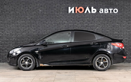 Hyundai Solaris II рестайлинг, 2012 год, 800 000 рублей, 4 фотография