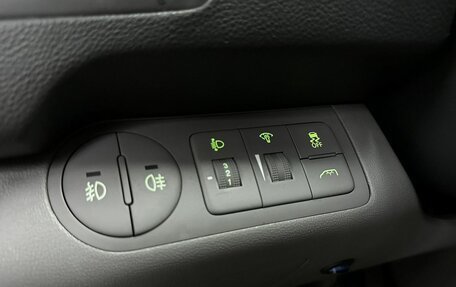 Hyundai H-1 II рестайлинг, 2013 год, 1 850 000 рублей, 23 фотография
