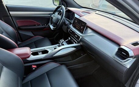Geely Coolray I, 2022 год, 1 680 000 рублей, 11 фотография
