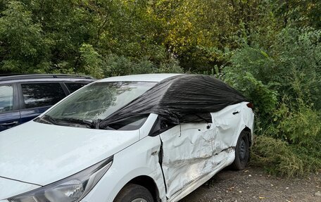 Hyundai Solaris II рестайлинг, 2017 год, 390 000 рублей, 1 фотография