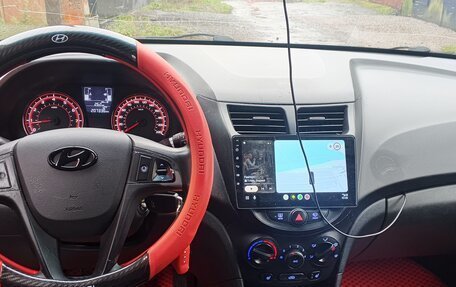 Hyundai Solaris II рестайлинг, 2014 год, 620 000 рублей, 20 фотография
