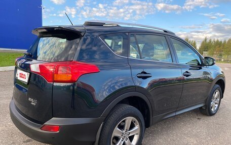 Toyota RAV4, 2015 год, 1 995 000 рублей, 5 фотография