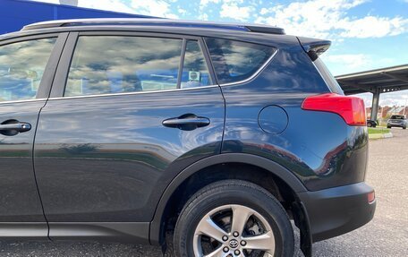 Toyota RAV4, 2015 год, 1 995 000 рублей, 27 фотография