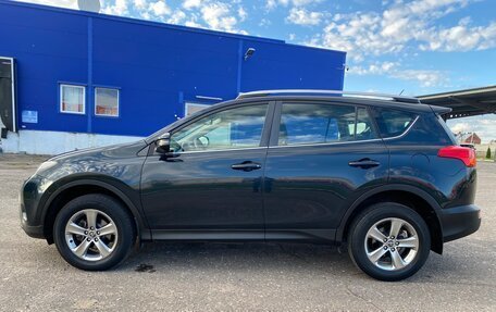 Toyota RAV4, 2015 год, 1 995 000 рублей, 29 фотография