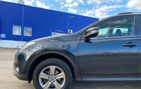 Toyota RAV4, 2015 год, 1 995 000 рублей, 28 фотография