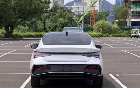 Hyundai Elantra, 2024 год, 1 750 000 рублей, 4 фотография