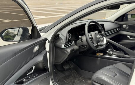 Hyundai Elantra, 2024 год, 1 750 000 рублей, 8 фотография