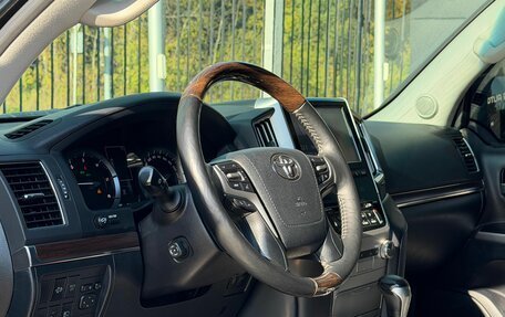 Toyota Land Cruiser 200, 2015 год, 4 649 000 рублей, 8 фотография