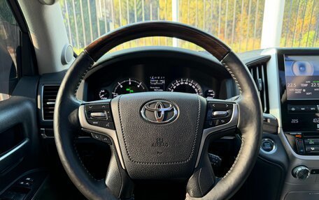 Toyota Land Cruiser 200, 2015 год, 4 649 000 рублей, 12 фотография