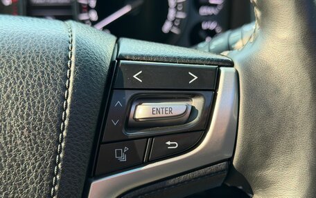 Toyota Land Cruiser 200, 2015 год, 4 649 000 рублей, 14 фотография