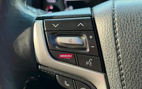 Toyota Land Cruiser 200, 2015 год, 4 649 000 рублей, 13 фотография